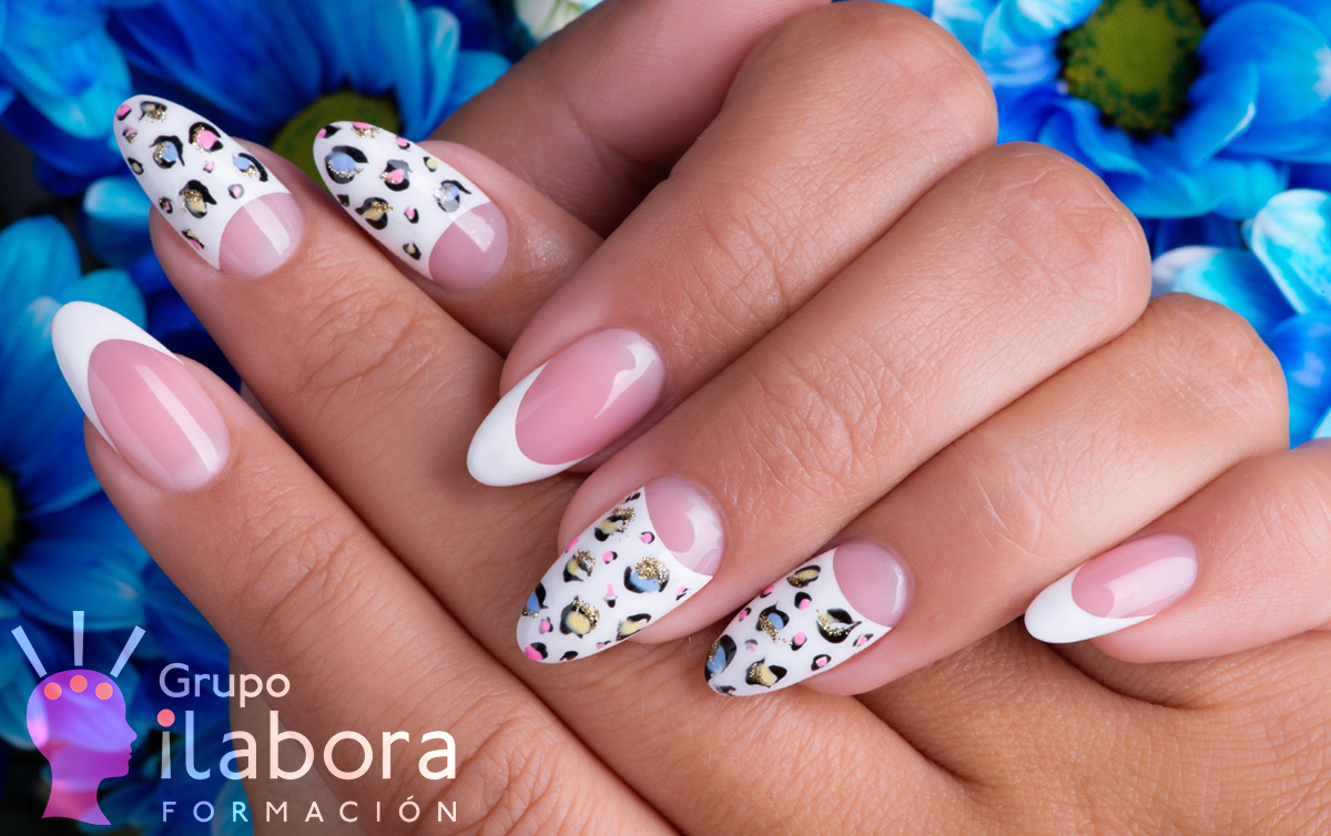 Curso de Uñas Acrílicas y de Gel Esculpidas: Una Carrera Creativa y Lucrativa